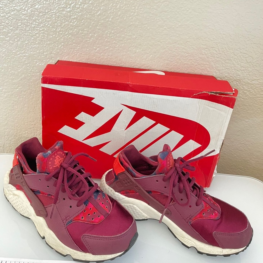 Nike Huraches